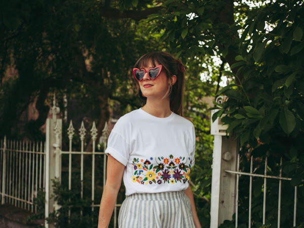 Outfit: floral embroidery and fringe sandals