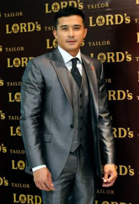 Aaron Aziz Artis Paling Popular ABPBH 2011