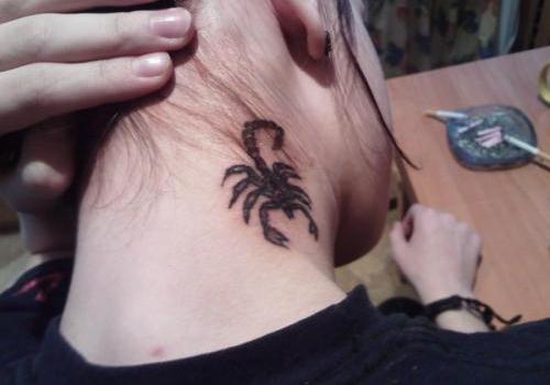 side-neck-scorpion-tattoos