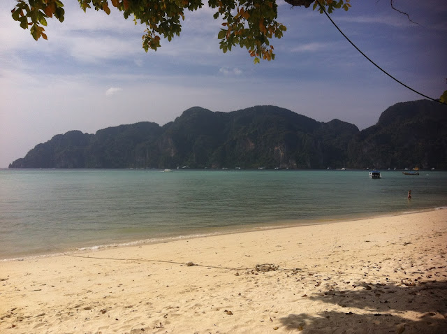 Beach in Phi Phi, Thailand 