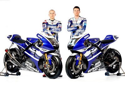 Yamaha_Factory_Racing_YZR-M1_2011_07_1280x960