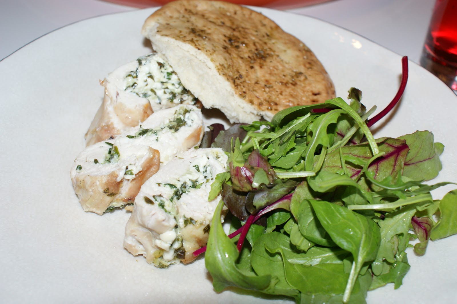 Colorful Hobbies: Jamie Oliver's stuffed chicken with Pita