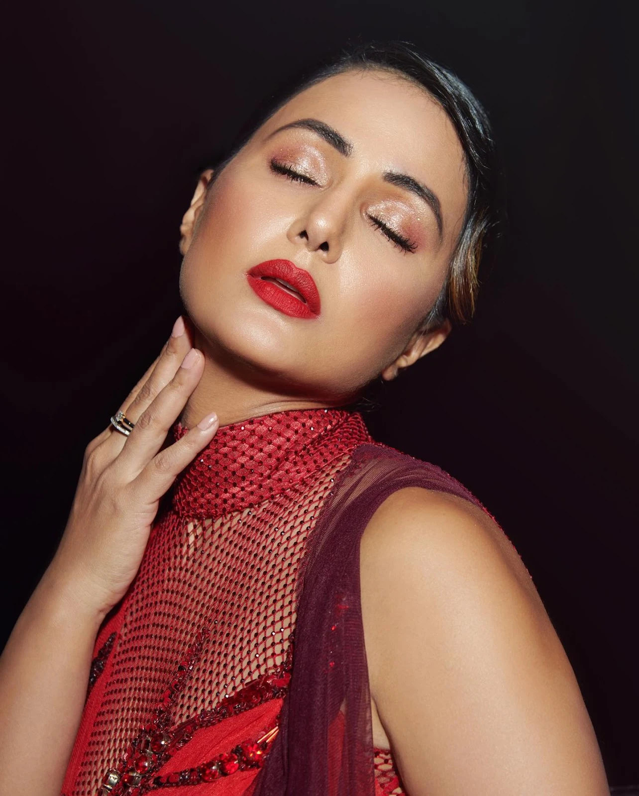 Hina Khan sexy face sheer red dress