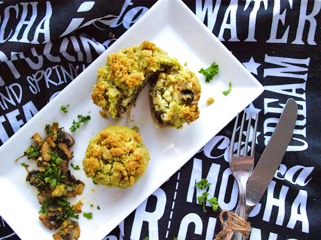 Gefüllte Champignons mit Matcha Streusel