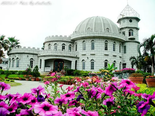 鬱金香花園夢幻城堡｜民宿 有機香草 可愛動物