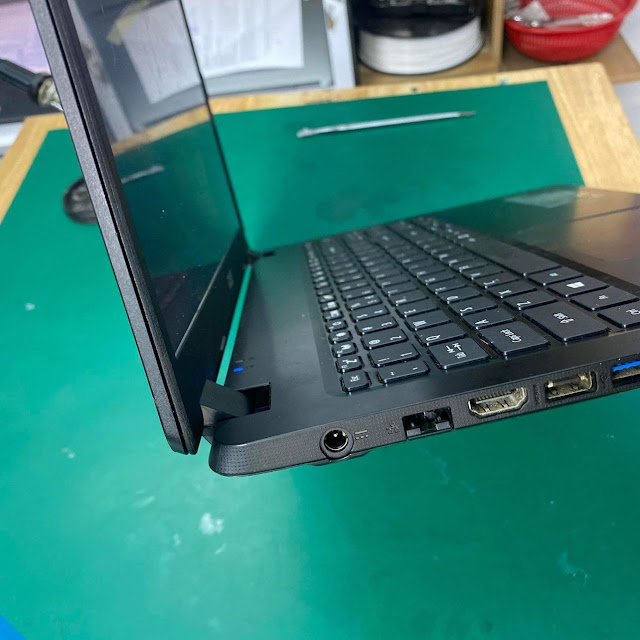 Làm bản lề Laptop Acer A315 : Gãy chân lề