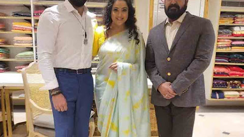 Meena with Mohanlal and Prithviraj