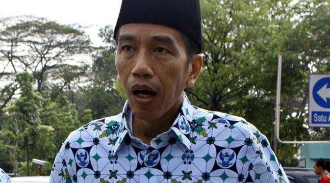 8 Ekspresi Lucu  Presiden Jokowi  Yang Tertangkap Kamera 
