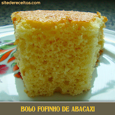 Bolo fofinho de abacaxi