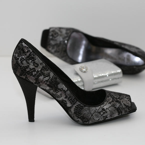  Black  Lace Bridal  Shoes  3 wedding  bridal  wedding  dresses 