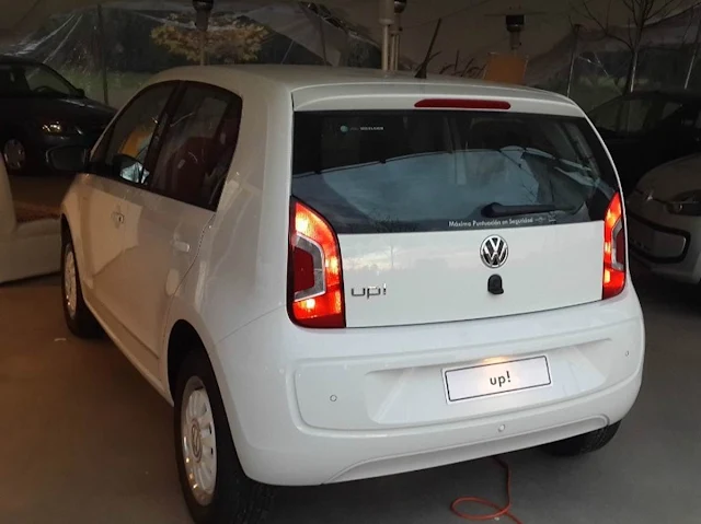 Volkswagen up 2015