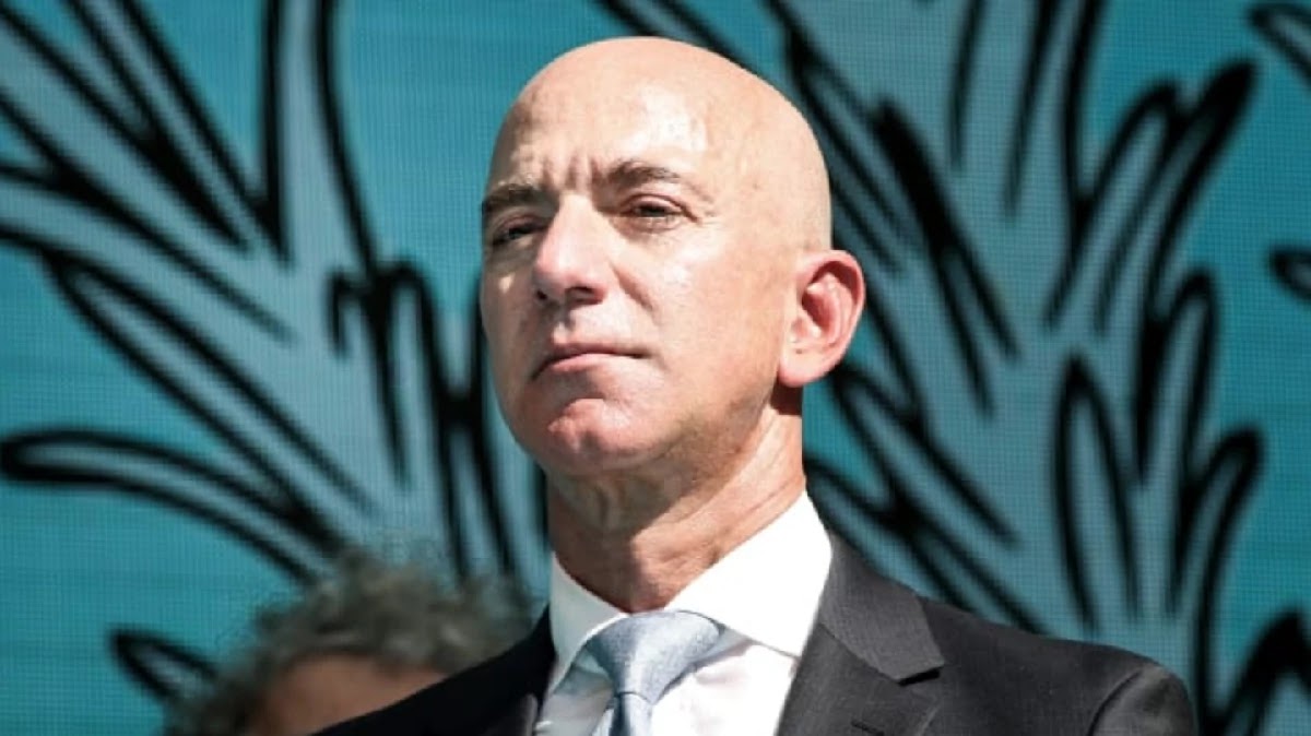 World's Richest Man, Jeff Bezos, Owner Of Amazon Asks For Public Donations To Pay COVID-19 Workers' Sick Leave
