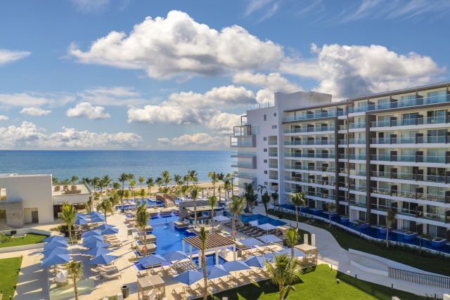 All-Inclusive by Marriott Bonvoy Welcomes Royalton Splash Riviera Cancun, An Autograph Collection All-Inclusive Resort to its Growing Portfolio