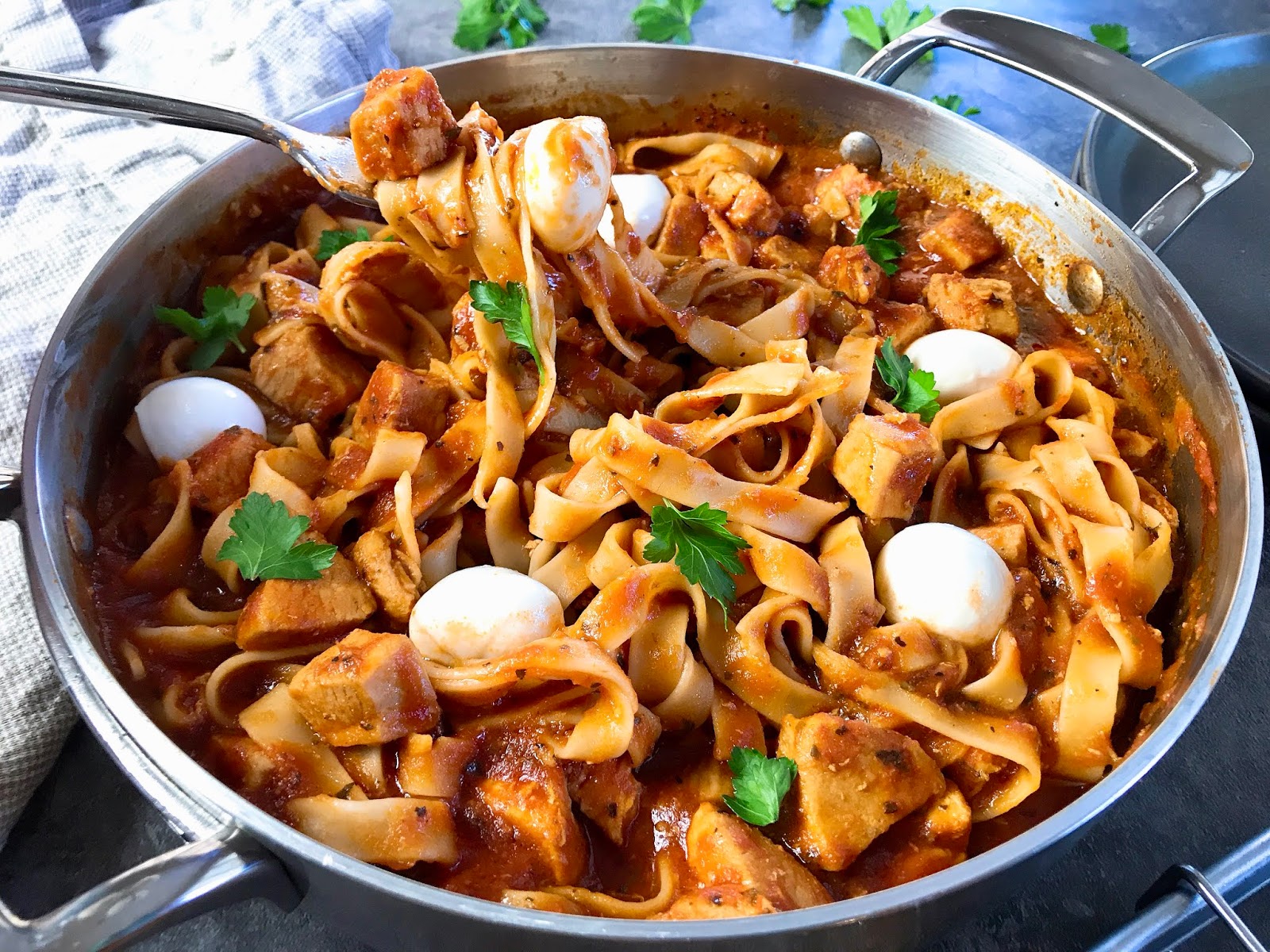 Pasta with Chunky Chicken Marinara Sauce