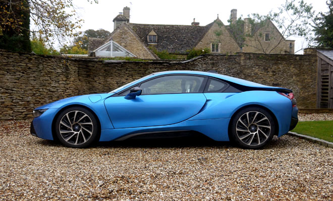 BMW i8 side view