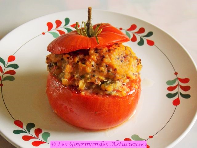 Tomates farcies complètes aux lentilles et au quinoa (Vegan)