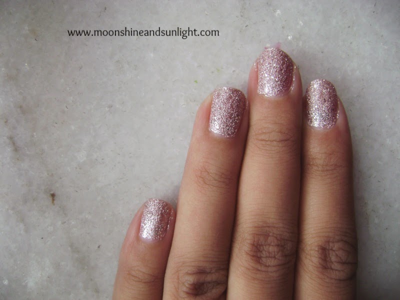 My Beautopia: Maybelline Color Show Crystallize Nail Polish: Rose Chic