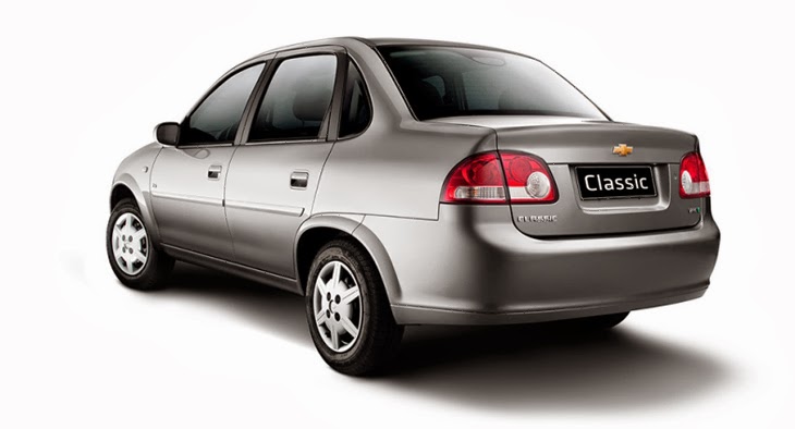 Chevrolet Classic é na Rumo Norte - Traseira elegante e imponente.
