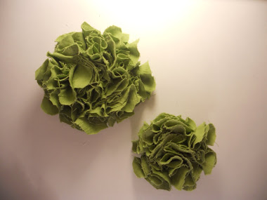 ~necklace-attachable flowers~ $8 for set of two (does not come with chain)