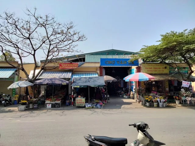 Chợ Văn La
