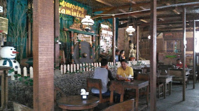 warung ramiten jalan kaliurang