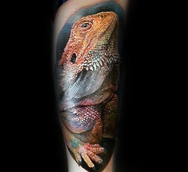 34 ideias de tatuagens de iguana para homens | A sua inspiração está aqui!