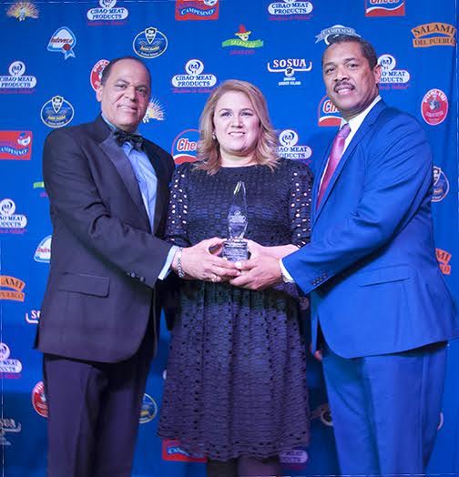 Merijoel Duran de Univisión 41 recibe premio “Orgullo Dominicano” en New York