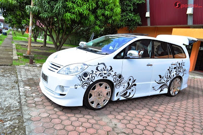 Gambar modifikasi kijang innova simpel keren dan elegant 