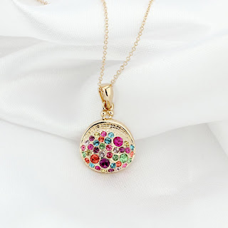 Elegant Colorful Lady Pendant Necklace 