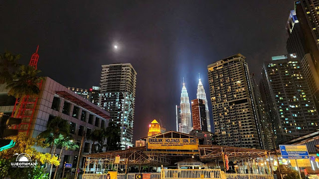 Menikmati Suasana Malam di Kampung Baru, Kuala Lumpur