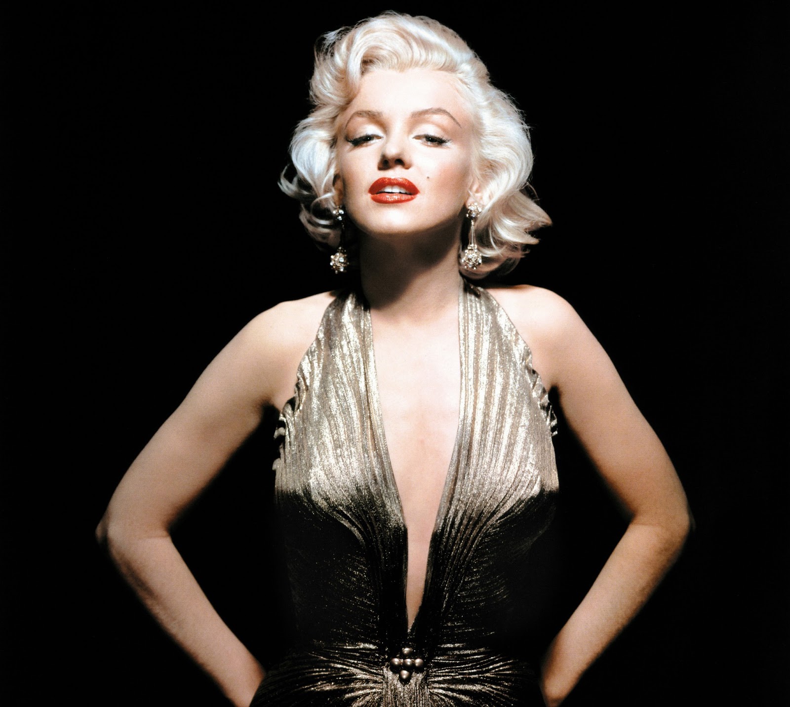 Shaman-goddessâ€¦ Marilyn Monroe on her 30th birthday.
