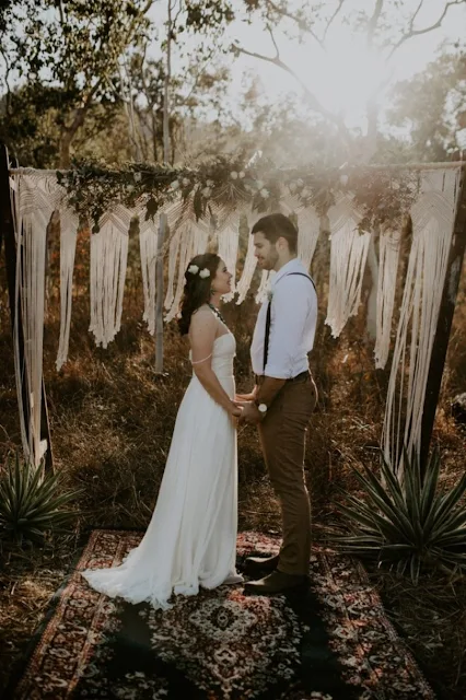 TOWNSVILLE WEDDING CAMILLA FRENCH PHOTOGRAPHY CAKE BRIDAL HAIR GROOM