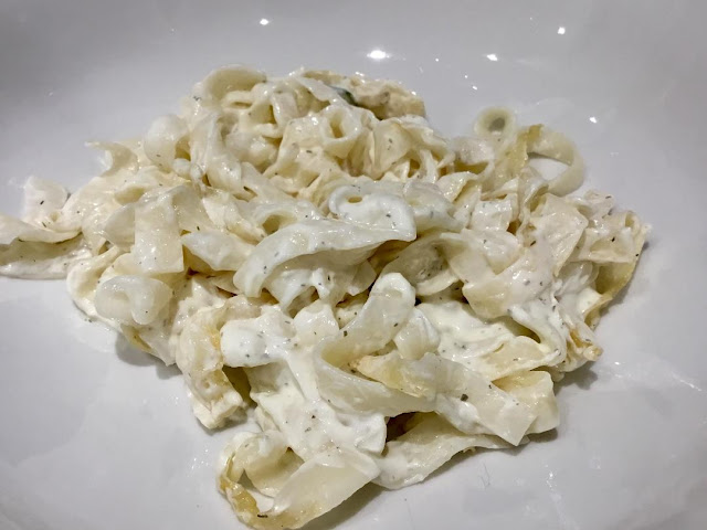 Fettacine Alfredo noodles