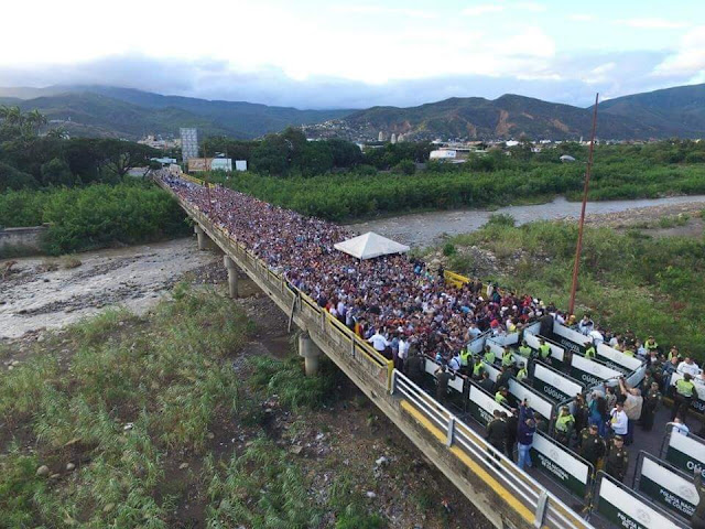 Colombia y Venezuela habilitarán circulación por puentes binacionales.