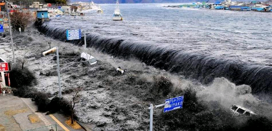 أندونيسيا : ارتفاع عدد قتلى تسونامي الى 168 شخصا 