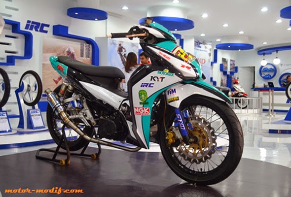 Modifikasi Motor Honda Blade Velg Jari-Jari  Koleksi 