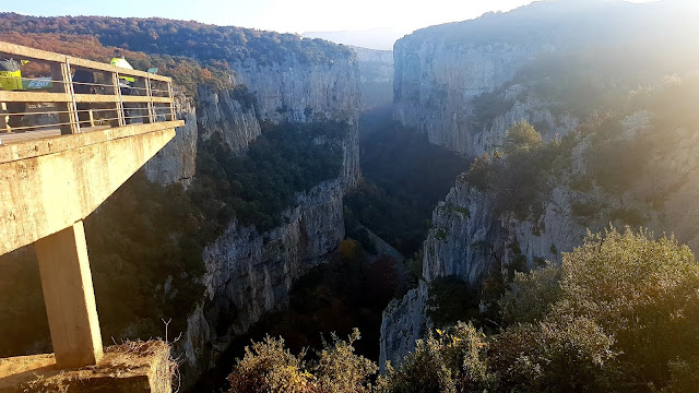 jaca-navarra-olite-foz-de-lumbier-arbayun-nacedero-urrederra-mendukilo-nens-niños