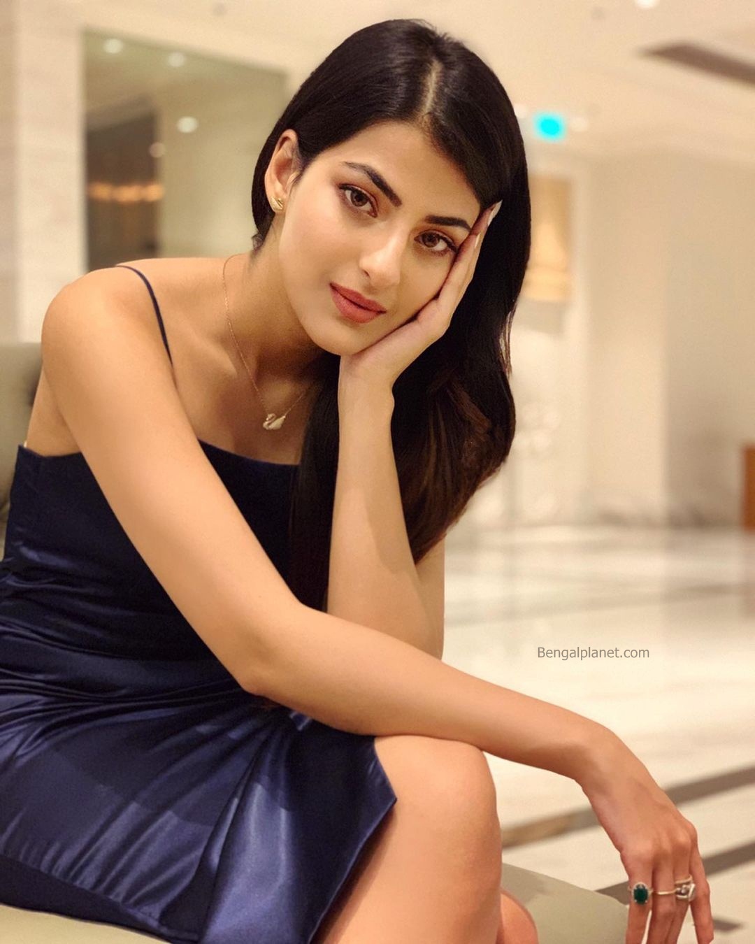 Sanjana-Banerjee-in-thigh-high-slit-dress-02-Bengalplanet.com