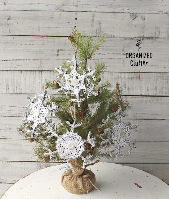 Twig Snowflake Christmas Tree Ornament Makeover #Upcycle #treeornaments #snowflakes #twigornaments