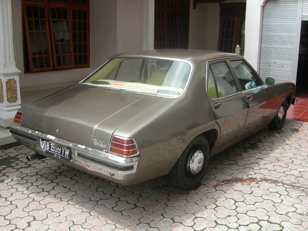 Kumpulan Modifikasi Mobil Sedan Holden  Ragam Modifikasi 