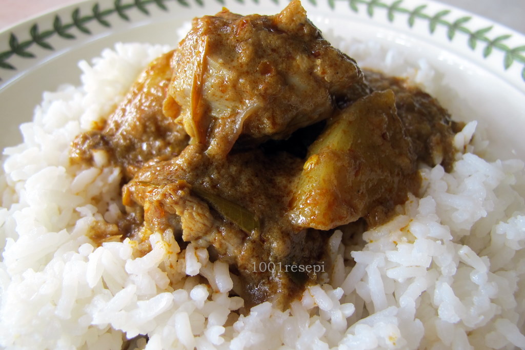 Koleksi 1001 Resepi: kari ayam nyonya