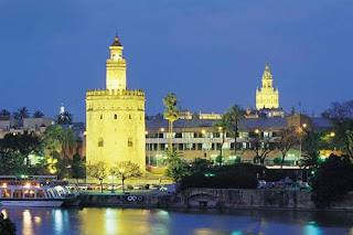 borrowed from this place: http://es.studylanguages.org/images/sevilla/sevilla2.jpg