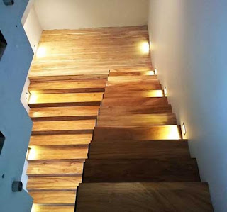 kayu pelapis tangga
