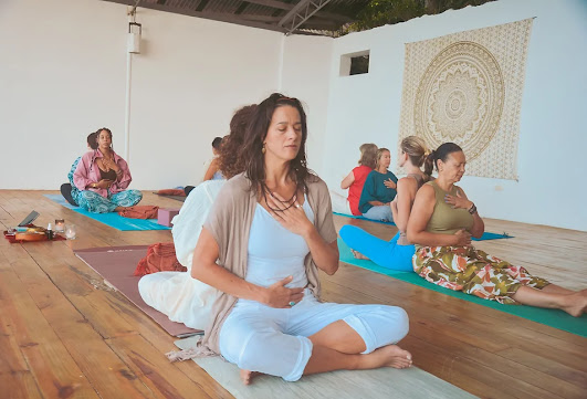 Yoga, Meditation and Self Care: An In-Depth Look at Women's Wellness Retreats : thestorytellerw — LiveJournal