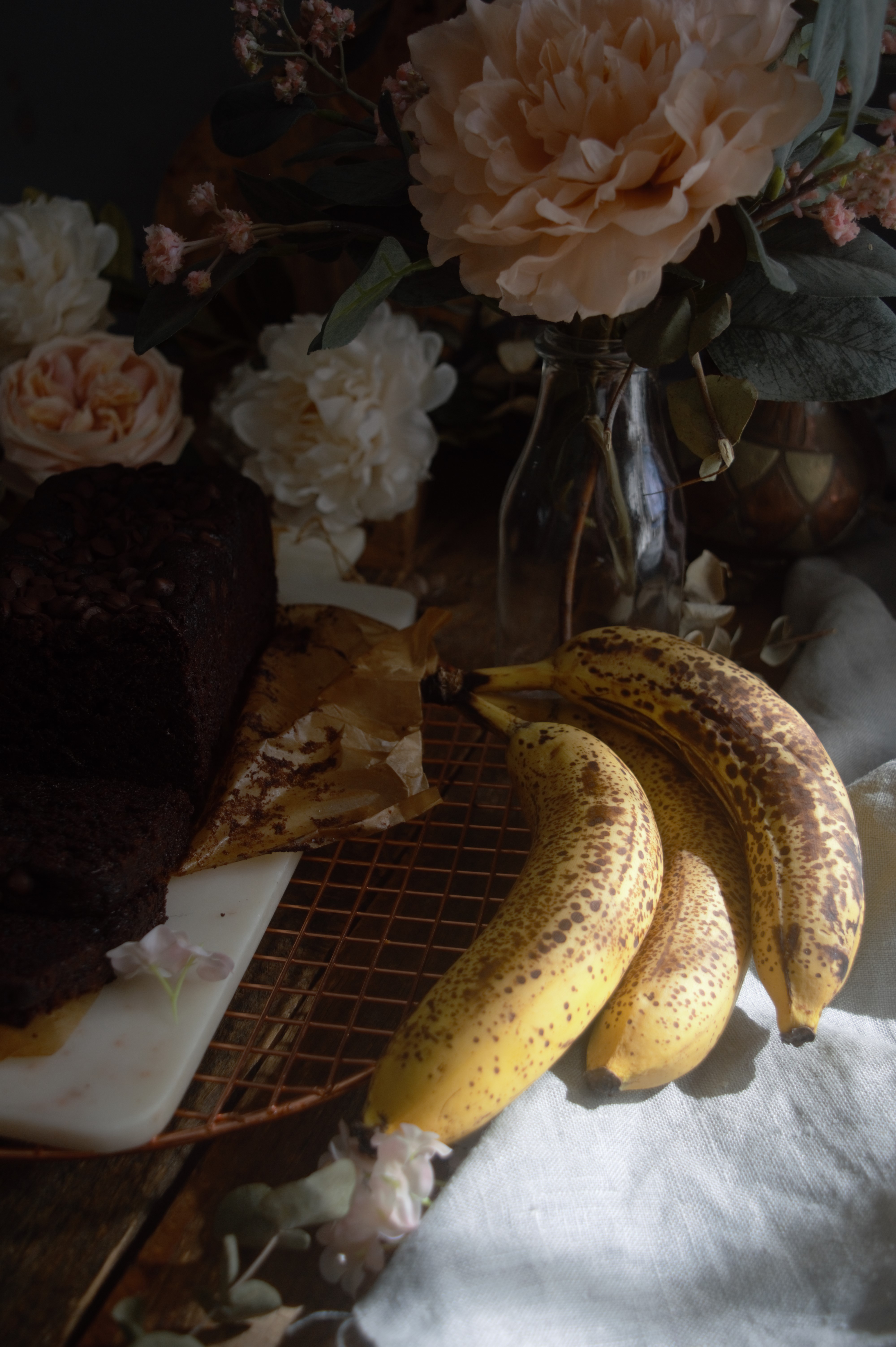 eggless-double-chocolate-banana-bread