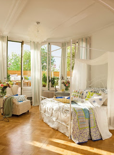 romantic bedroom design with semicircular windows 2 554x748 Desain Kamar Tidur Romantis Dengan Jendela setengah lingkaran