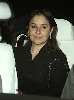 Sachin and Celebs at Special Screening Of Dhoom 3 Movie