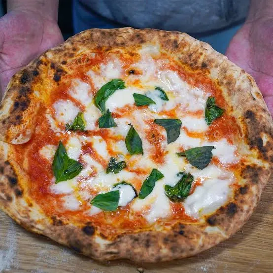 neapolitan-pizza-how-to-cook-at-home