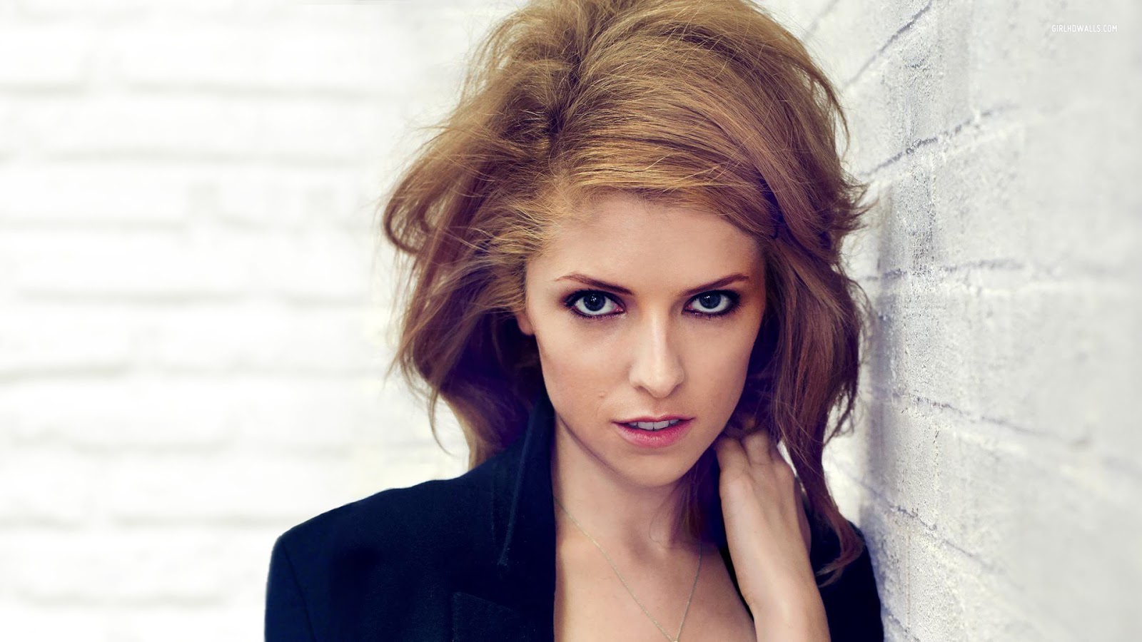 Anna Kendrick Upcoming Movie 2016 'Table 19' Find on wikipedia, imdb, Facebook, Twitter, Google Plus