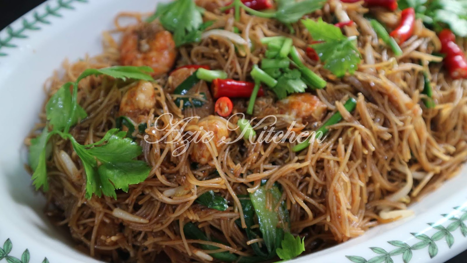 Mee Hoon Goreng Kicap Yang Sangat Sedap - Azie Kitchen